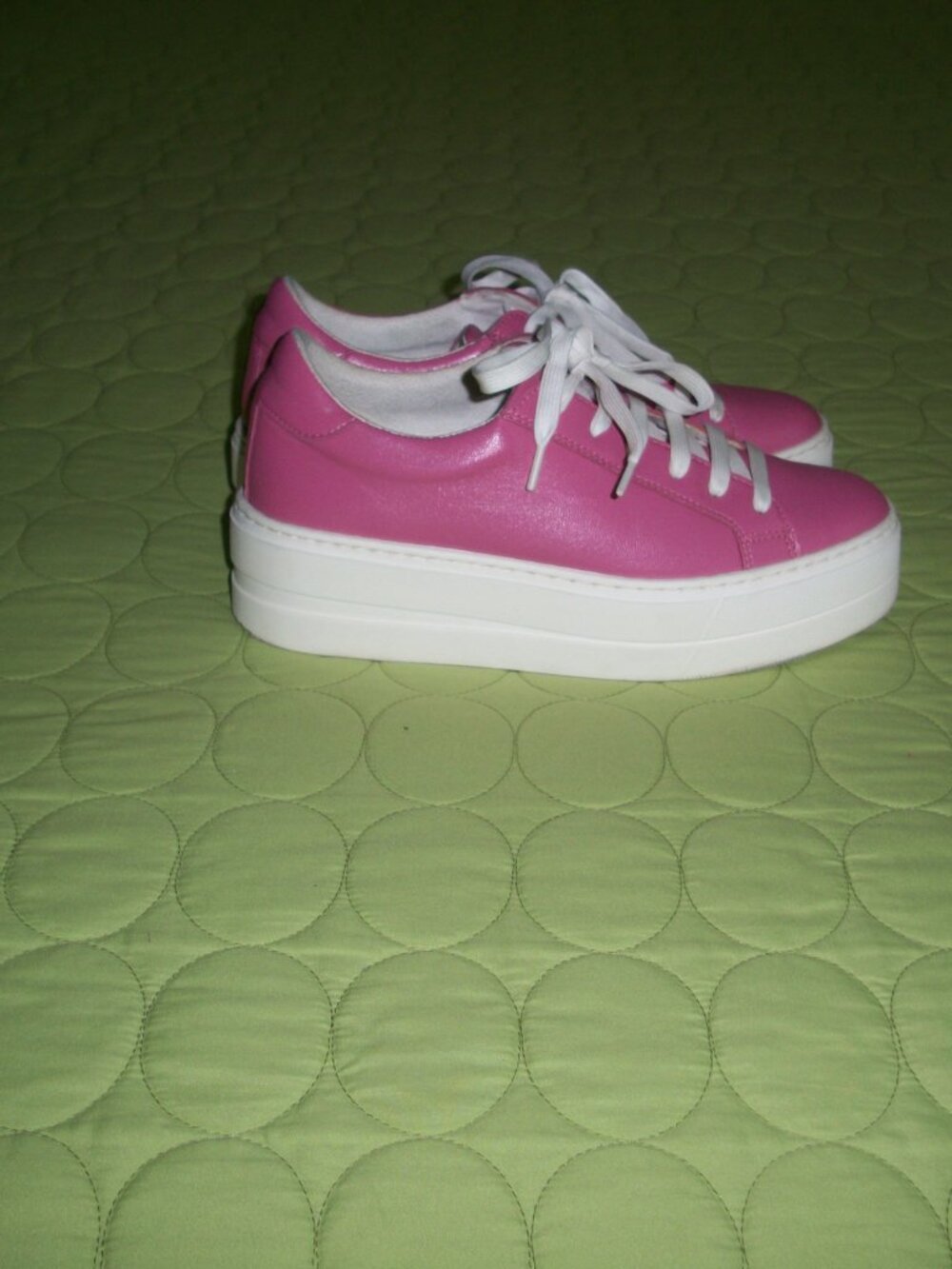 Bos. & Co. Pink Leather Sneaker Size 6.5